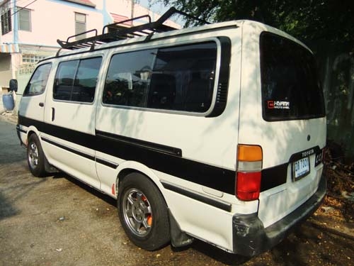 รถตู้หัวจรวดปี 91 เครื่อง 2.5 ดีเซล ช่วงสั้น