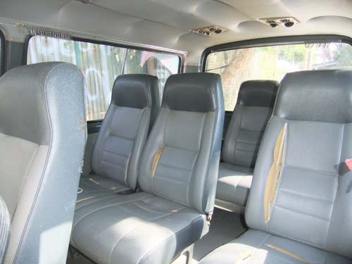 รถตู้หัวจรวดปี 91 เครื่อง 2.5 ดีเซล ช่วงสั้น