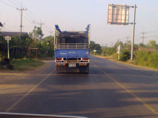 ขายรถบ้าน6ล้อ ISUZU NPR 4.3 ออกห้างเฮียบหงวนมือเดียว ช่วงล่างแน่น แซสซีแจ่มไร้ที่ติ เฟืองท้ายF เครื่องดี เอกสารครบพร้อมใช้พร้อมโอน
