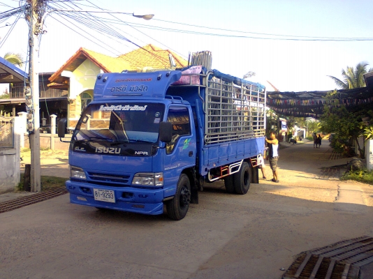 ขายรถบ้าน6ล้อ ISUZU NPR 4.3 ออกห้างเฮียบหงวนมือเดียว ช่วงล่างแน่น แซสซีแจ่มไร้ที่ติ เฟืองท้ายF เครื่องดี เอกสารครบพร้อมใช้พร้อมโอน