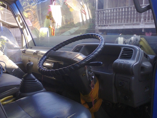 ขายรถบ้าน6ล้อ ISUZU NPR 4.3 ออกห้างเฮียบหงวนมือเดียว ช่วงล่างแน่น แซสซีแจ่มไร้ที่ติ เฟืองท้ายF เครื่องดี เอกสารครบพร้อมใช้พร้อมโอน