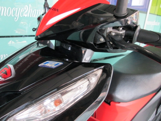 ขาย click110I ลายสตรีท สีดำ แดงรุ่นนี้เครื่องดีมาก รอบเบาแทบไม่ได้ยินเสียง เงียบมาก 27500