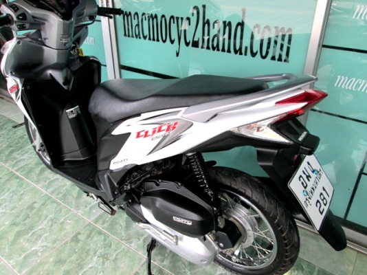 ขาย click110I ลายสตรีท สีดำ แดงรุ่นนี้เครื่องดีมาก รอบเบาแทบไม่ได้ยินเสียง เงียบมาก 27500