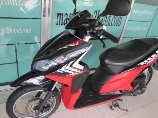 ขาย click110I ลายสตรีท สีดำ แดงรุ่นนี้เครื่องดีมาก รอบเบาแทบไม่ได้ยินเสียง เงียบมาก 27500