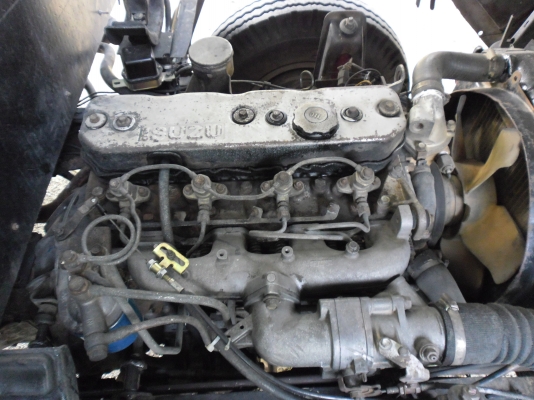 ขาย 6 ล้อ NKR สวยๆ ครับ ( หัวลากคัสซี ) ขาย 6 ล้อ NKR สวยๆ ครับ ( หัวลากคัสซี )