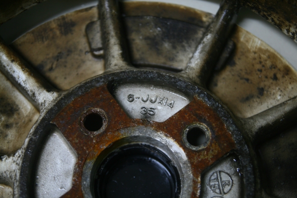 ล้อแม็ก RENOMA 14x6นิ้ว ล้อแม็ก RENOMA 14x6นิ้ว