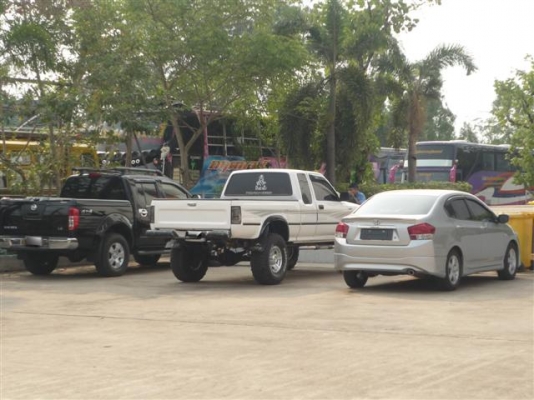 ต้องการขาย toyota mity X  สีขาว ขับ 2 ยกสูง ยาง 33"