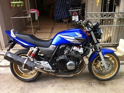 ขาย Honda CB400 Super Four ปี 2004-2007 รูปด้านใน ขาย Honda CB400 Super Four ปี 2004-2007 รูปด้านใน
