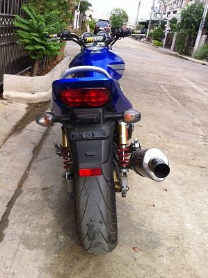 ขาย Honda CB400 Super Four ปี 2004-2007 รูปด้านใน ขาย Honda CB400 Super Four ปี 2004-2007 รูปด้านใน