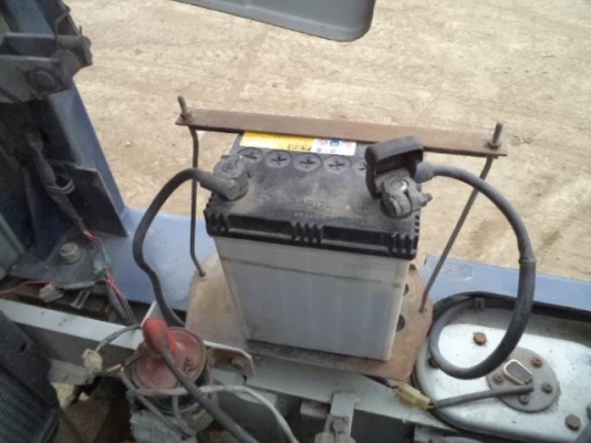 ขาย-รถยกโฟล์ทลิฟต์เครื่องยนต์เบนซิน KOMATSU FD10-15: ขนาด 1 ตัน มือสองนำเข้าจากญี่ปุ่น รุ่นใหม่ ก้นมน ขาย-รถยกโฟล์ทลิฟต์เครื่องยนต์เบนซิน KOMATSU FD10-15: ขนาด 1 ตัน มือสองนำเข้าจากญี่ปุ่น รุ่นใหม่ ก้นมน