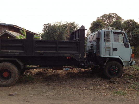 ขาย 6 ล้อดั๊มพ์ Isuzu Rocky ราคา 630,000 บาท