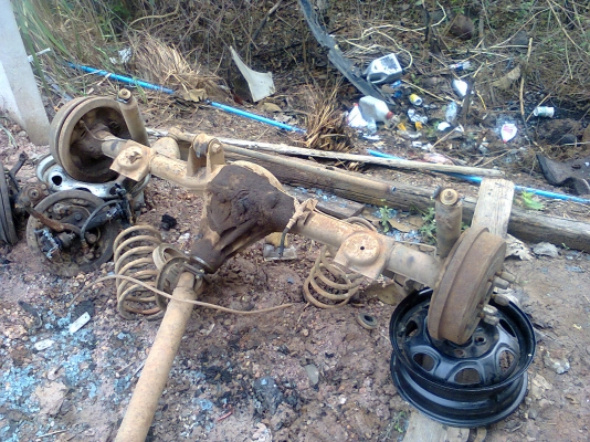 เพลาท้ายtoyota crown85 ลดราคาอีก ดีกว่าชั่งกิโล