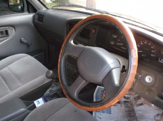 รถบ้าน 100 \% รถใช้ประจำ พึ่งผ่อนหมดเดือนมกราคม 56 หน้าหลังเดิม ช่วงล่างแน่น