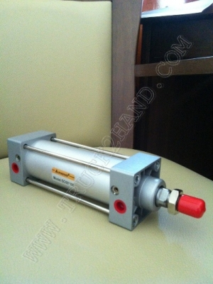 อุปกรณ์อะไหล่รถพ่วงขายปลีกและขายส่ง//ติดต่อคุณศุภัท 086-908-8952