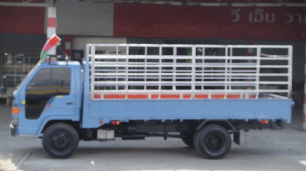 ISUZU NKR 100แรง รถสวย ดาวน์45000ผ่อน7500/48เดือน