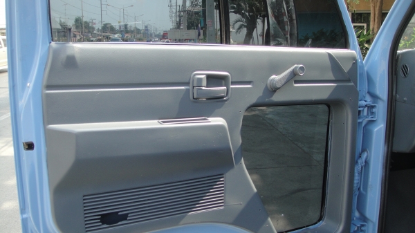 ISUZU NKR 100แรง รถสวย ดาวน์45000ผ่อน7500/48เดือน