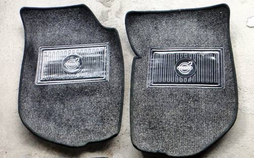 พรมตรงรุ่น volvo 940 สภาพสวยมาก มาครบ 4 ชิ้น