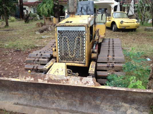 Komatsu-d20-p6แห้งๆไม่แพงมากครับ