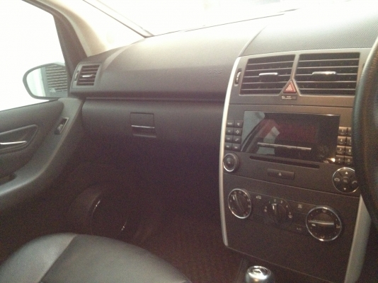 ขาย BENZ A-Class ปี 2008 สภาพดี รถผู้หญิงขับ เข้าศูนย์ดูแลตลอด รถมือเดียว ขาย BENZ A-Class ปี 2008 สภาพดี รถผู้หญิงขับ เข้าศูนย์ดูแลตลอด รถมือเดียว