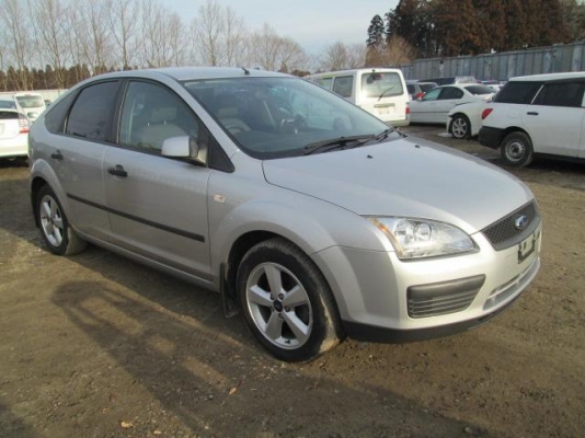 ขายหัวตัดและอะไหล่ FORD FOCUS 1.6 เครื่องยนต์แท้  เกียร์ AT  เหมาะกับอู่และลูกค้าที่ต้องการเครื่องยนต์และอะไหล่ที่สมบูรณ์ !!!! พาร์ทแท้นำเข้าจากญี่ปุ่น!!!!