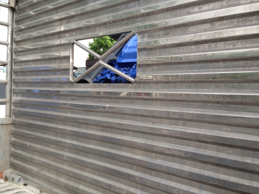 ขาย6ล้อยูโรทู130โบกระบะเลสยาว5เมตรปี47ห้างแท้