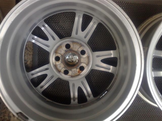 MAG toyota พรีอุส ขอบ 15 สวย ถูกๆ