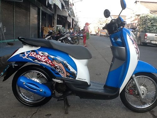 SCOOPY Iรถปี2011รถสวยเครื่องแน่นสภาพเยี่ยม