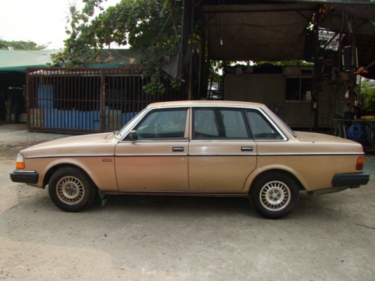 ขายไอ้รถถัง volvo 244 gl เดิมๆเครื่อง 1j ลงเล่มเรียบร้อย