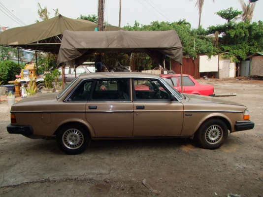 ขายไอ้รถถัง volvo 244 gl เดิมๆเครื่อง 1j ลงเล่มเรียบร้อย