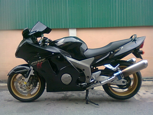 (มาใหม่รูปใหม่)ขาย blackbird cbr1100xx ปี2000(หัวฉีด)สเปคเมกา สรรพสามิตแท้ๆถูกๆ