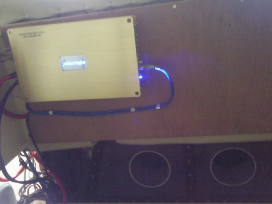 ขาย Power Amp ขับ Sub 12นิ้ว ของไหม่ ขาย Power Amp ขับ Sub 12นิ้ว ของไหม่