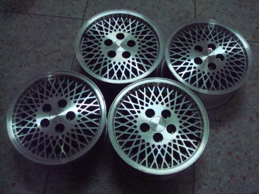 แม็ก jeep USA ลาย bbs ขอบ15กว้าง7นิ้ว 5/114.3