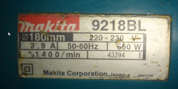 ขายเครื่องขัดสี Makita 9218BL 1400/min 860w