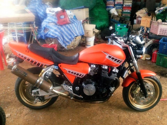 ขายXJR1200ปี98อินวอยปั้มแบมโบ้ 78000 สีบาดตาบาดใจครับต่อรองได้ครับ