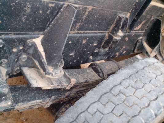 ขาย 6 ล้อดั้ม  ช่วงล่างใหญ่พร้อมใช้งาน เจ้าของขายเอง  0819774163