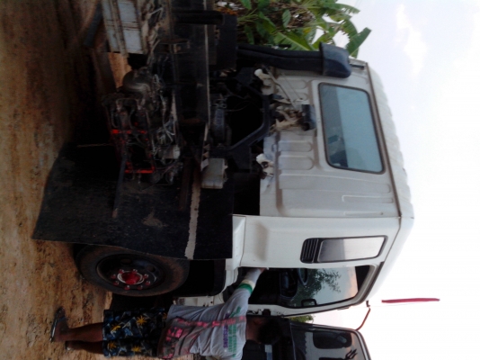 ขาย 6 ล้อดั้ม  ช่วงล่างใหญ่พร้อมใช้งาน เจ้าของขายเอง  0819774163