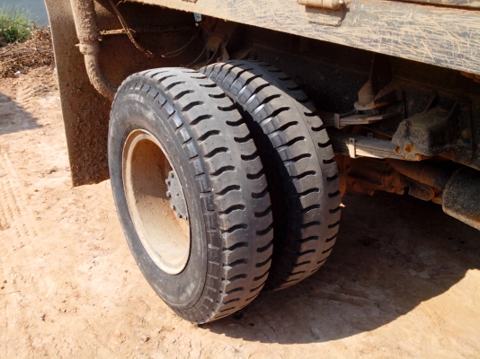 ขาย 6 ล้อดั้ม  ช่วงล่างใหญ่พร้อมใช้งาน เจ้าของขายเอง  0819774163