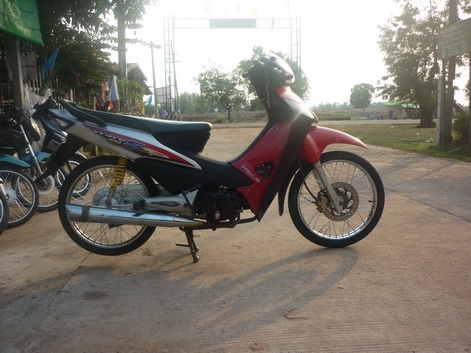 ขายเวฟ 100 s รถบ้านที่สภาพเกือบเดิม -ขาย 18500 บาท ขายเวฟ 100 s รถบ้านที่สภาพเกือบเดิม -ขาย 18500 บาท