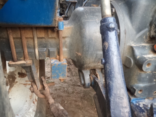 ขายรถไถฟอร์ด6600T3 สภาพสวยพร้อมใช้งานคับเอกสารใบอินวออย์