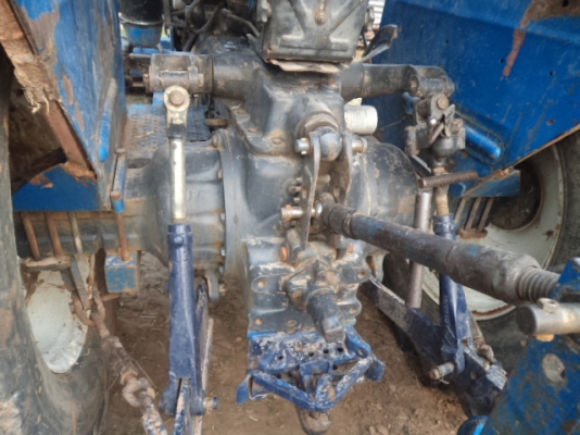 ขายรถไถฟอร์ด6600T3 สภาพสวยพร้อมใช้งานคับเอกสารใบอินวออย์