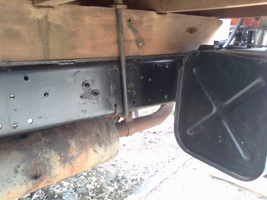 ขายรถหกล้อติดเครน 3 ตัน 3 ปอก เครนยี่ห้อ HIAB รถยี่ห้อ ISUZU NPR-115 แรง เครื่อง 4BD1- ขายรถหกล้อติดเครน 3 ตัน 3 ปอก เครนยี่ห้อ HIAB รถยี่ห้อ ISUZU NPR-115 แรง เครื่อง 4BD1-