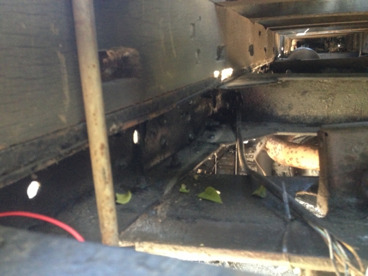 ขายด่วนหกล้อ ISUZU  NKR  พวงมาลัยเพาวเวอร์ รถสวย  เครื่องแห้ง-แน่น-ฟิต ขับดีมากๆครัชซีสวย ประหยัดน้ำมันเยี่ยมยาว4.30เมตร ยาง750.16