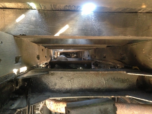 ขายด่วนหกล้อ ISUZU  NKR  พวงมาลัยเพาวเวอร์ รถสวย  เครื่องแห้ง-แน่น-ฟิต ขับดีมากๆครัชซีสวย ประหยัดน้ำมันเยี่ยมยาว4.30เมตร ยาง750.16