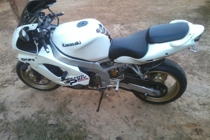 ขายZX 900 ปี 1998-1999 ทะเบียนแท้ โอนได้เลย ราคา ถูกๆ ขายZX 900 ปี 1998-1999 ทะเบียนแท้ โอนได้เลย ราคา ถูกๆ