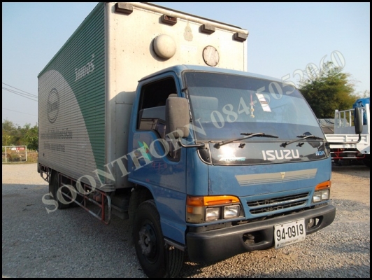 ขายด่วน รถบรรทุก 6 ล้อ ISUZU NQR 130 แรง(รถห้าง) ตู้แห้ง 3 บานยาว 5.5M สภาพสวยมาก พร้อมใช้ ราคาสุดคุ้ม