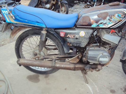 ขายยามาฮ่า รุ่น r x s 115 มีทะเบียน มีชุดโอน ภาษี57เดิม ตามสภาพสนใจติดต่อสรกฤช 081-8478107