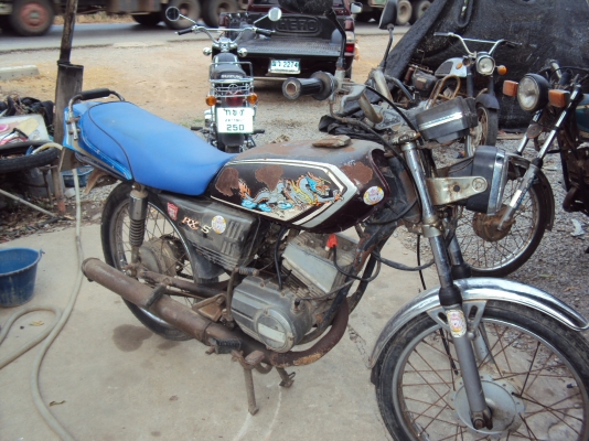 ขายยามาฮ่า รุ่น r x s 115 มีทะเบียน มีชุดโอน ภาษี57เดิม ตามสภาพสนใจติดต่อสรกฤช 081-8478107