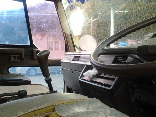 เทเลอร์บรรทุกรถเกี่ยว FUSO 195 HP(เตี้ย) ยาง 825-16 ใหม่ 10 เส้น  2 เพลา