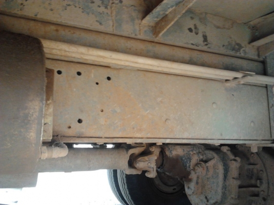 เทเลอร์บรรทุกรถเกี่ยว FUSO 195 HP(เตี้ย) ยาง 825-16 ใหม่ 10 เส้น  2 เพลา