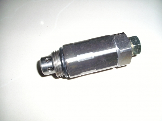MAIN VALVE,CAT E200B